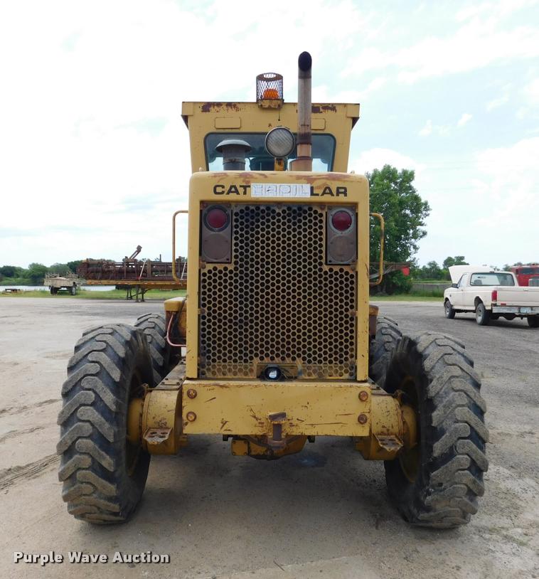 image for item DB1024 1983 Caterpillar 120G motor grader
