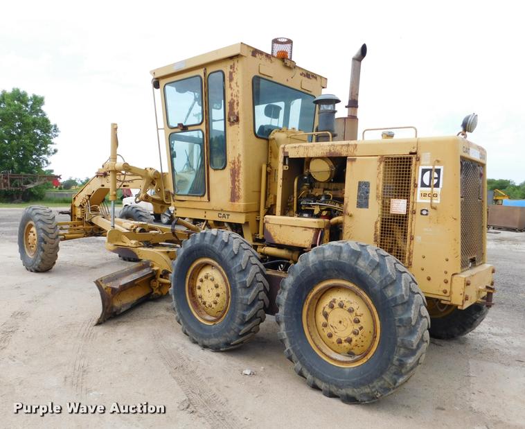 image for item DB1024 1983 Caterpillar 120G motor grader