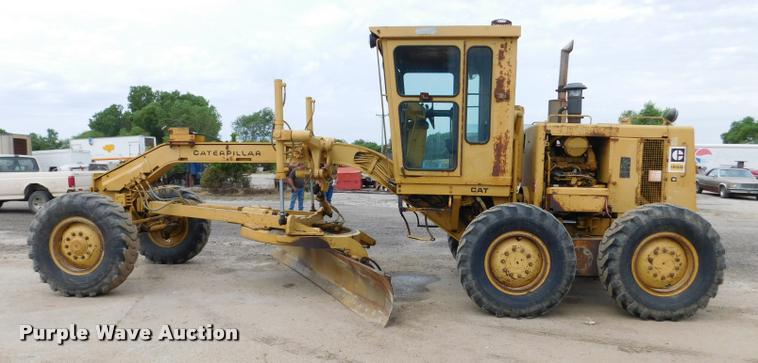 image for item DB1024 1983 Caterpillar 120G motor grader