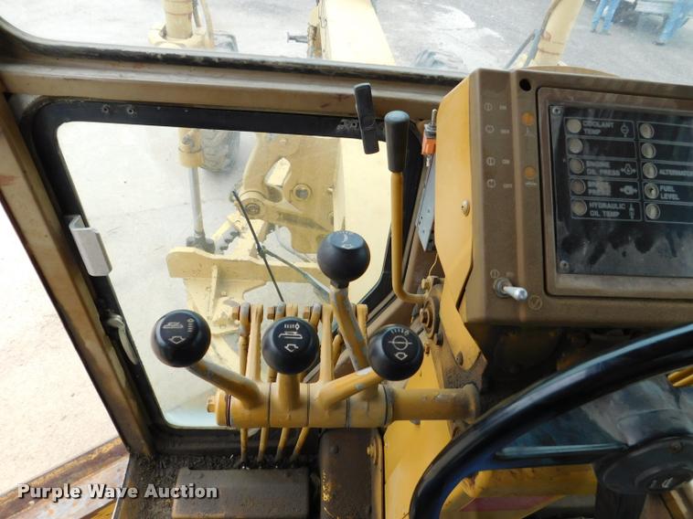 image for item DB1024 1983 Caterpillar 120G motor grader