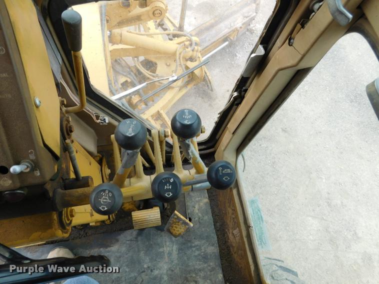 image for item DB1024 1983 Caterpillar 120G motor grader