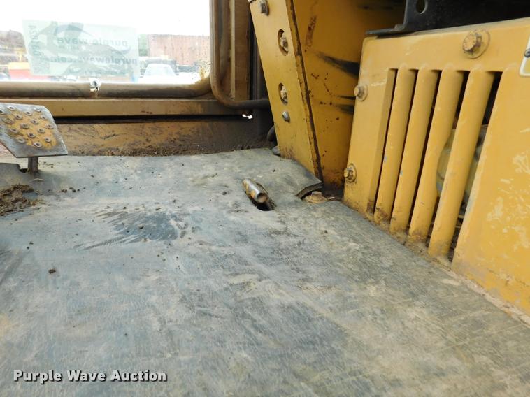 image for item DB1024 1983 Caterpillar 120G motor grader