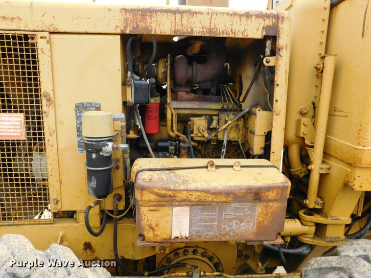 image for item DB1024 1983 Caterpillar 120G motor grader