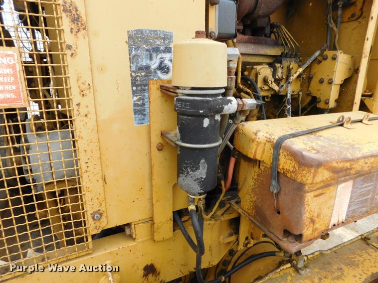 image for item DB1024 1983 Caterpillar 120G motor grader