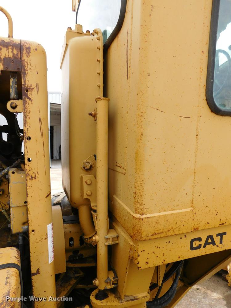 image for item DB1024 1983 Caterpillar 120G motor grader