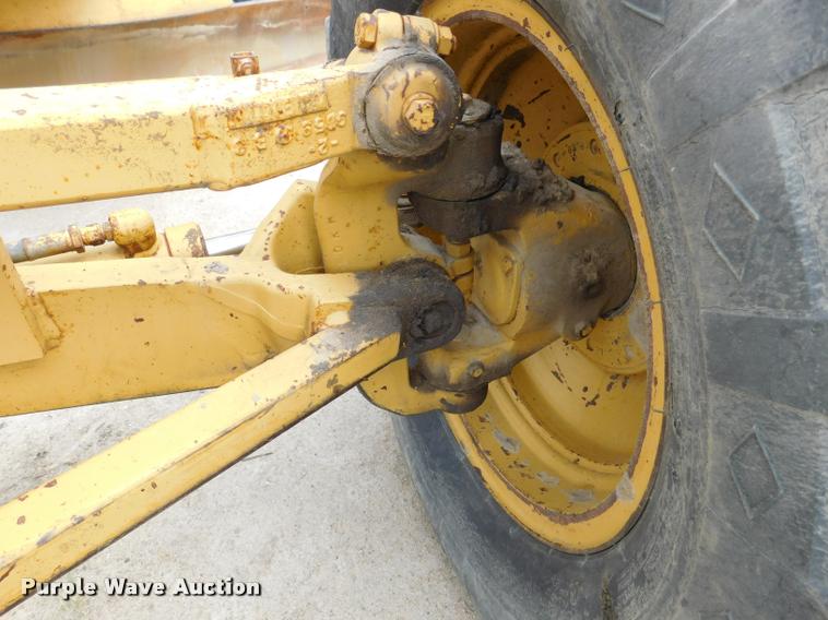 image for item DB1024 1983 Caterpillar 120G motor grader