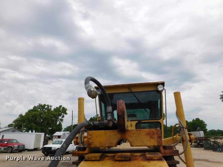 image for item DB1024 1983 Caterpillar 120G motor grader