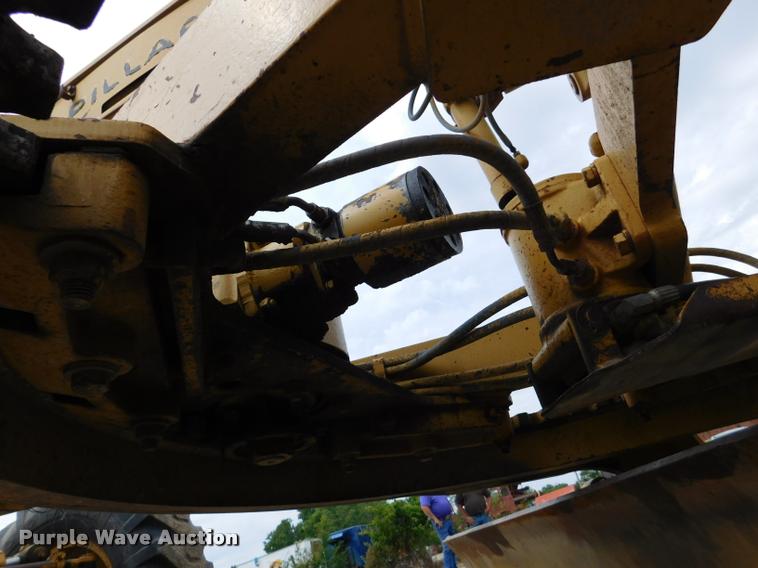 image for item DB1024 1983 Caterpillar 120G motor grader