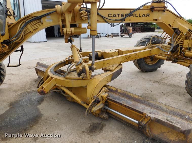 image for item DB1024 1983 Caterpillar 120G motor grader