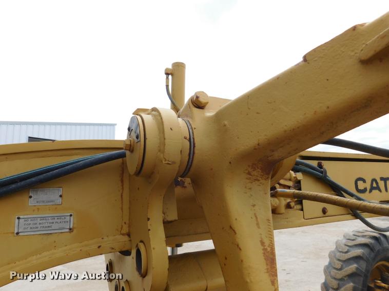 image for item DB1024 1983 Caterpillar 120G motor grader