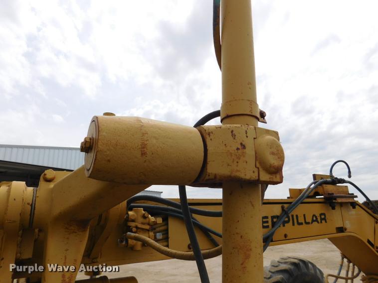 image for item DB1024 1983 Caterpillar 120G motor grader