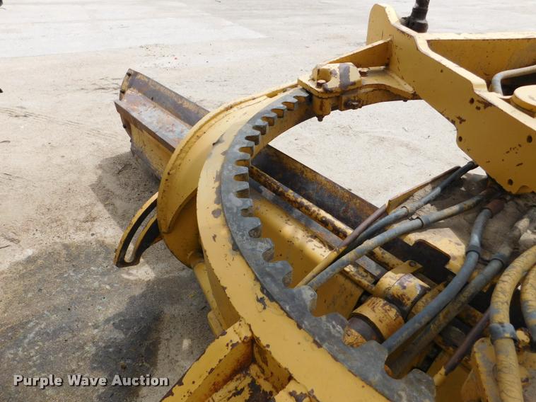 image for item DB1024 1983 Caterpillar 120G motor grader