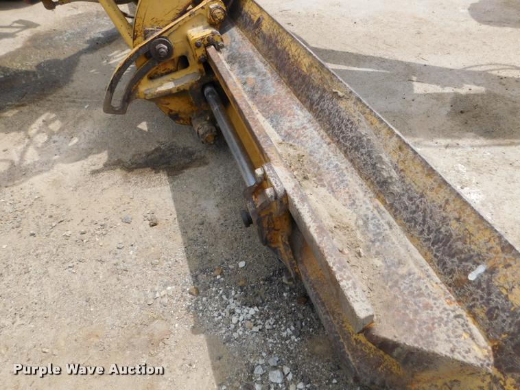 image for item DB1024 1983 Caterpillar 120G motor grader