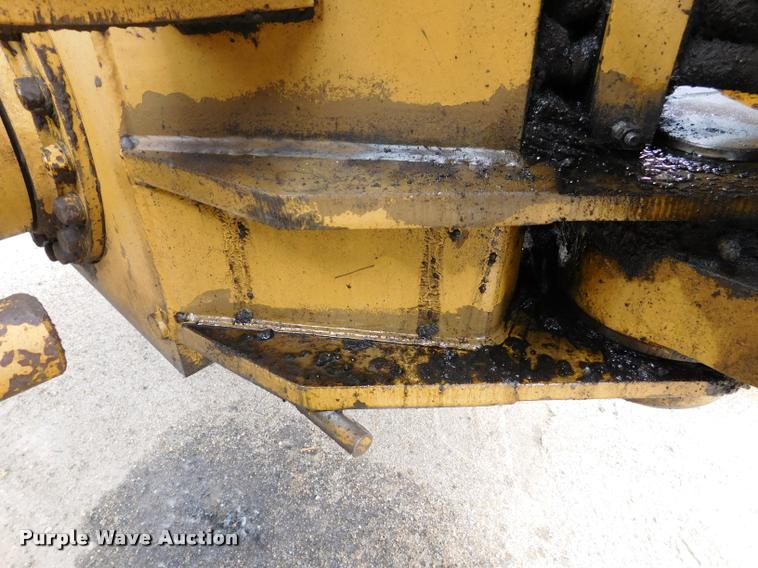 image for item DB1024 1983 Caterpillar 120G motor grader
