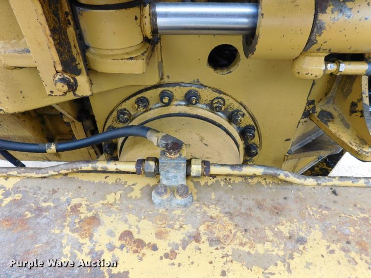 image for item DB1024 1983 Caterpillar 120G motor grader