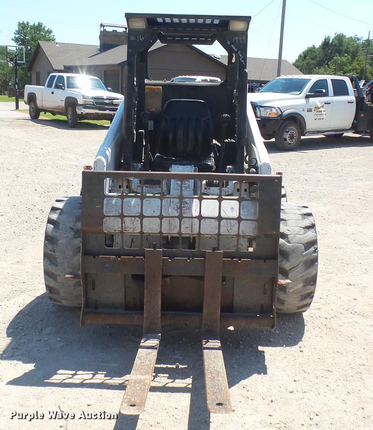 image for item DB3426 Bobcat 863 skid steer