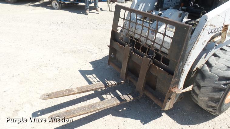 image for item DB3426 Bobcat 863 skid steer