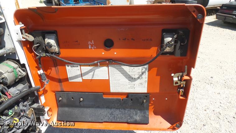 image for item DB3426 Bobcat 863 skid steer