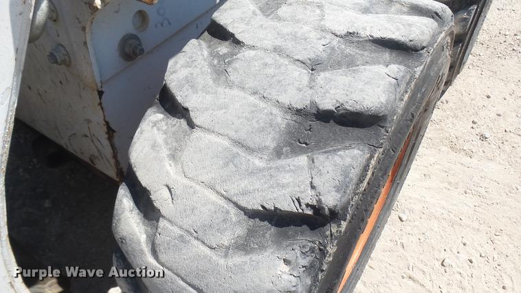 image for item DB3426 Bobcat 863 skid steer