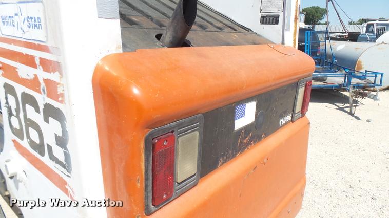 image for item DB3426 Bobcat 863 skid steer