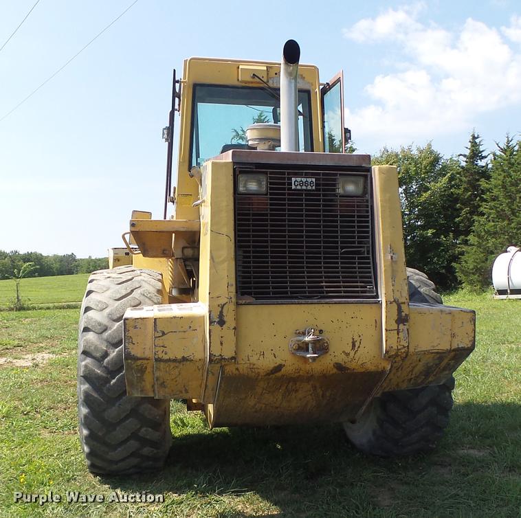 image for item DB5854 Case 821 wheel loader