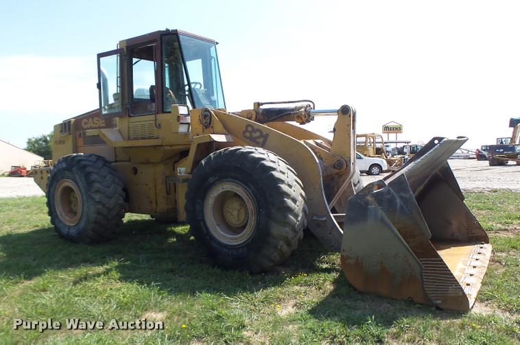 image for item DB5854 Case 821 wheel loader