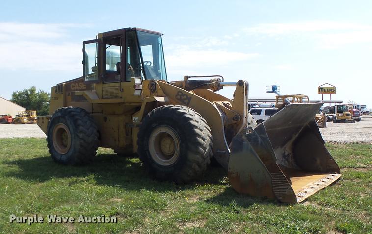 image for item DB5854 Case 821 wheel loader