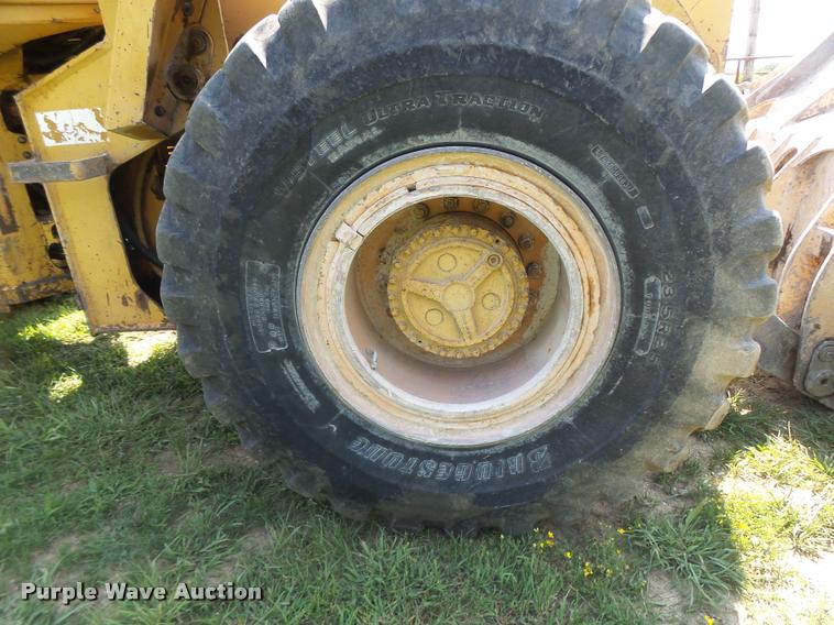 image for item DB5854 Case 821 wheel loader