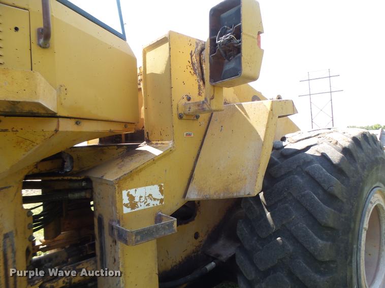 image for item DB5854 Case 821 wheel loader