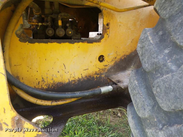 image for item DB5854 Case 821 wheel loader