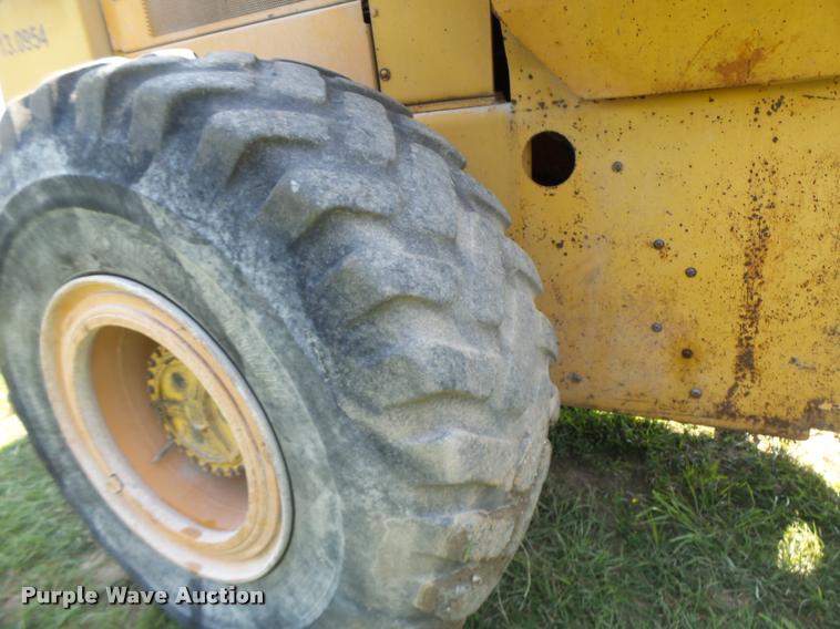 image for item DB5854 Case 821 wheel loader