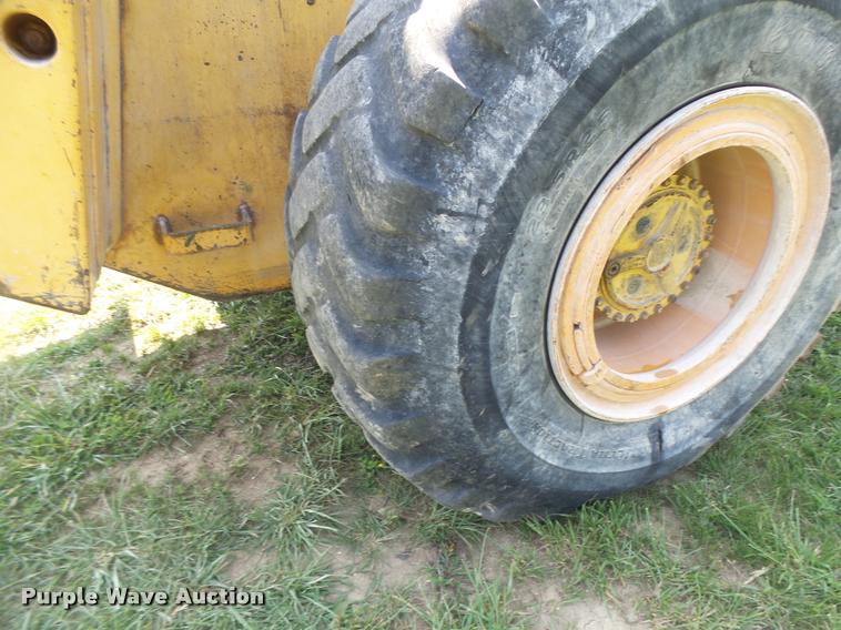 image for item DB5854 Case 821 wheel loader