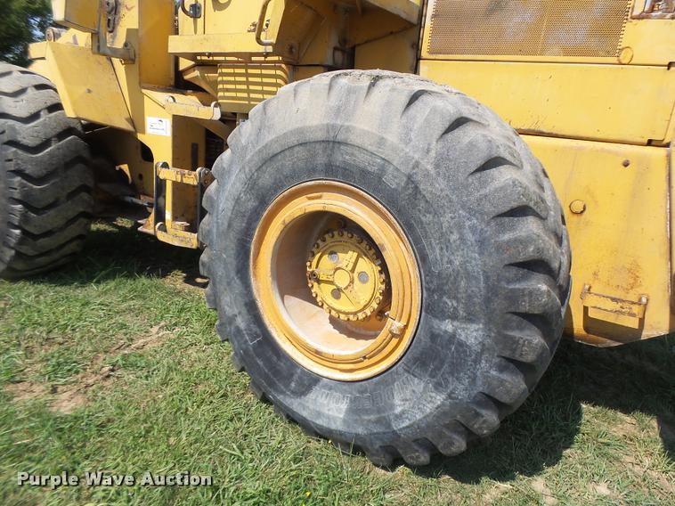 image for item DB5854 Case 821 wheel loader