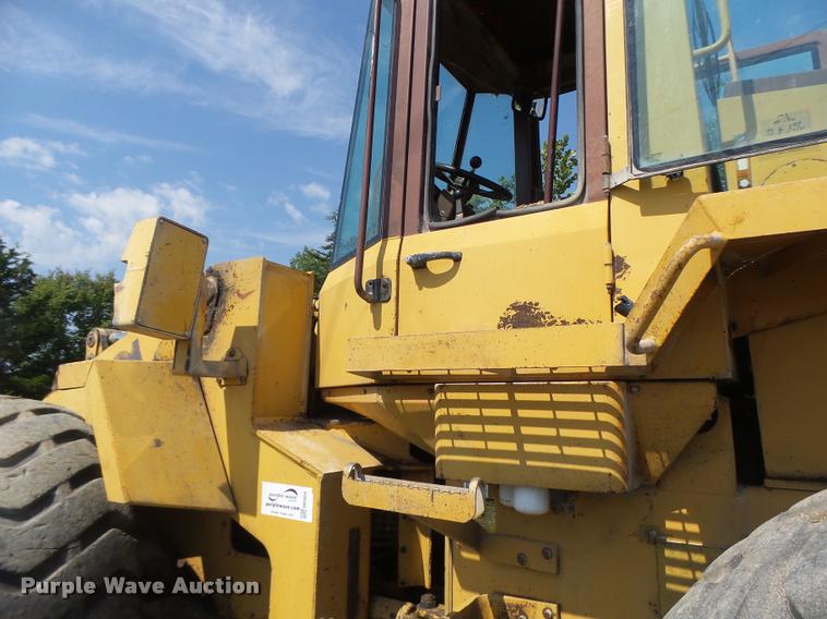 image for item DB5854 Case 821 wheel loader