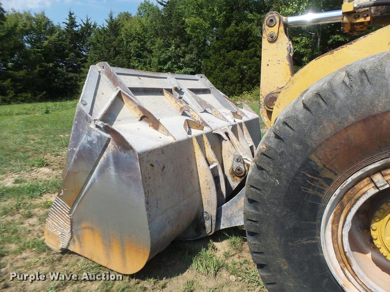 image for item DB5854 Case 821 wheel loader