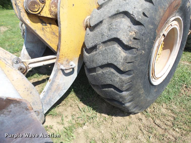 image for item DB5854 Case 821 wheel loader