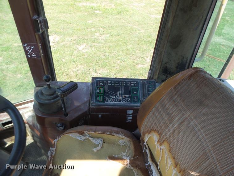 image for item DB5854 Case 821 wheel loader