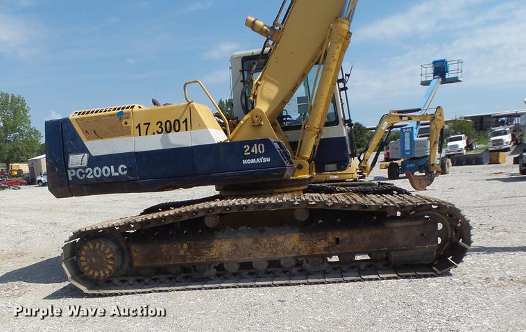 image for item DB5855 1993 Komatsu PC200LC-5 excavator