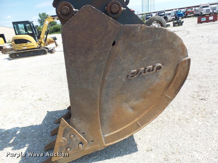 image for item DB5855 1993 Komatsu PC200LC-5 excavator