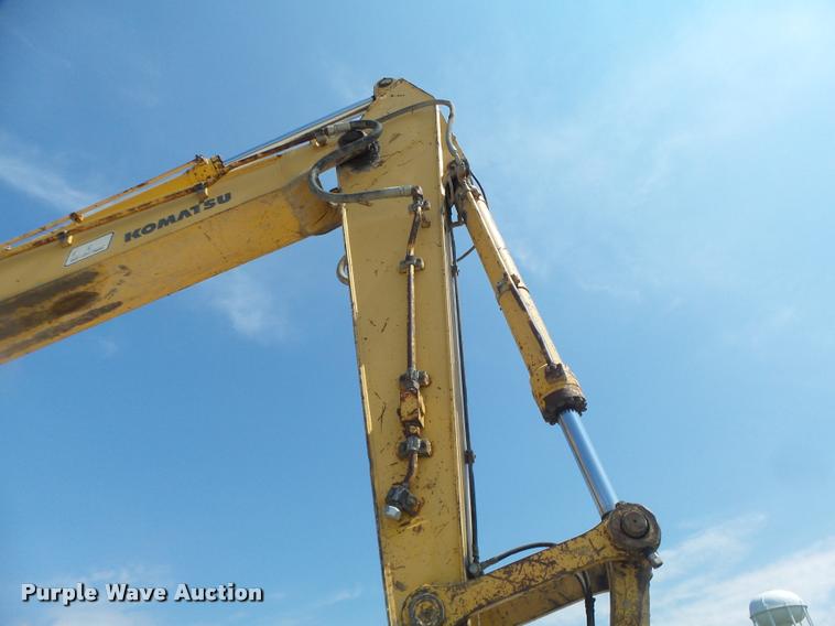 image for item DB5855 1993 Komatsu PC200LC-5 excavator