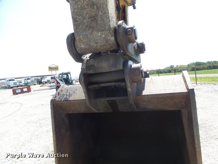image for item DB5855 1993 Komatsu PC200LC-5 excavator