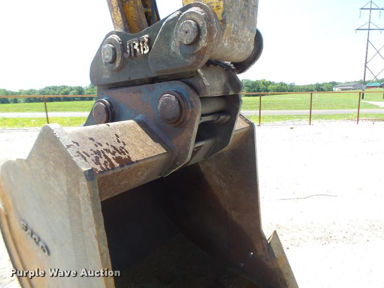 image for item DB5855 1993 Komatsu PC200LC-5 excavator