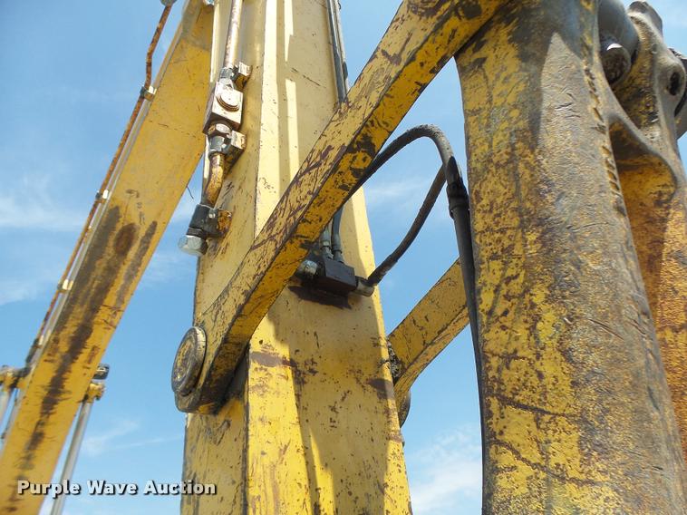 image for item DB5855 1993 Komatsu PC200LC-5 excavator