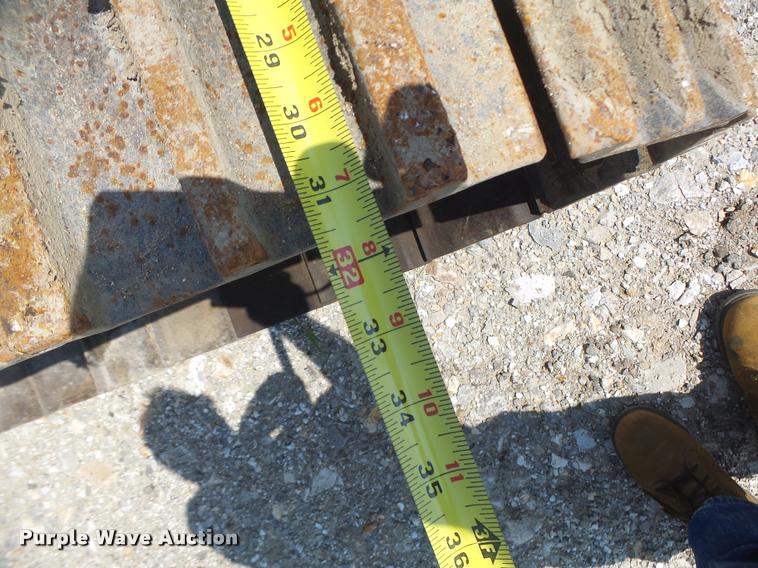 image for item DB5855 1993 Komatsu PC200LC-5 excavator