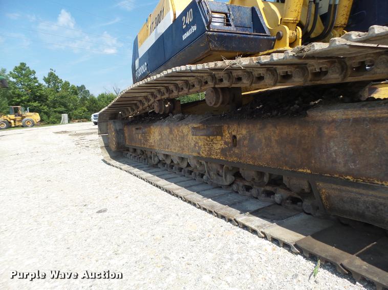 image for item DB5855 1993 Komatsu PC200LC-5 excavator