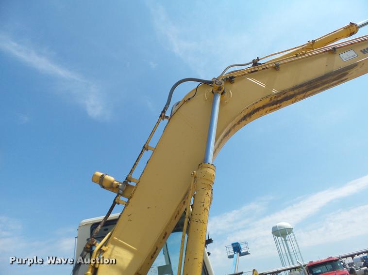 image for item DB5855 1993 Komatsu PC200LC-5 excavator