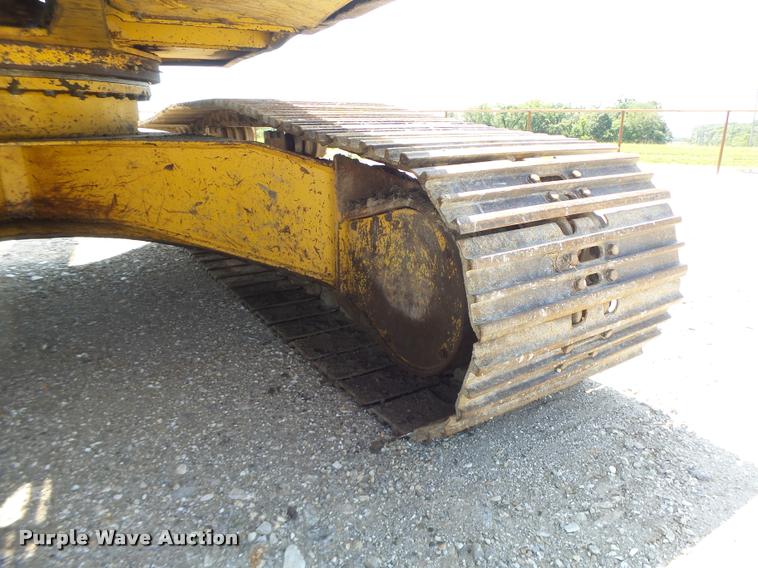 image for item DB5855 1993 Komatsu PC200LC-5 excavator