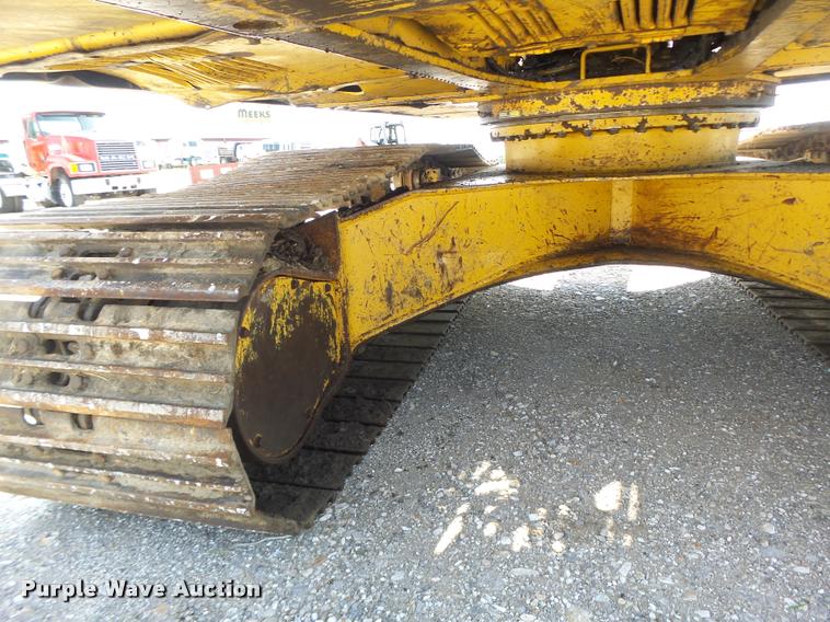 image for item DB5855 1993 Komatsu PC200LC-5 excavator