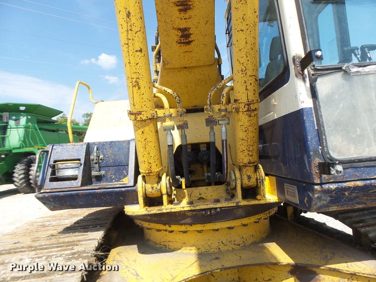 image for item DB5855 1993 Komatsu PC200LC-5 excavator