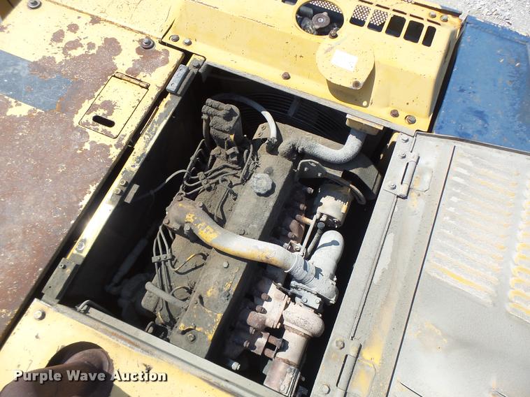 image for item DB5855 1993 Komatsu PC200LC-5 excavator